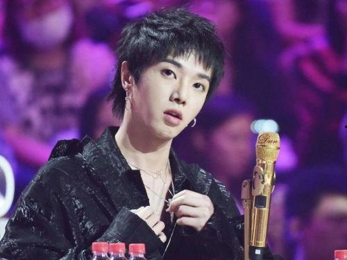 网红小灵一家爆料视频,揭秘家庭生活幕后真相 第1张 网红小灵一家爆料视频,揭秘家庭生活幕后真相 第1张